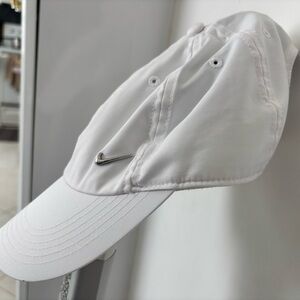 Nike Classic White Cap